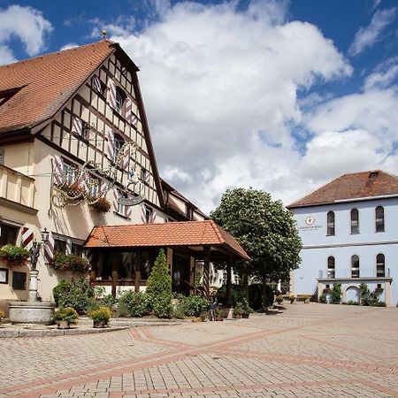 Hotel Brauereigasthof Landwehr-Braeu Reichelshofen ภายนอก รูปภาพ