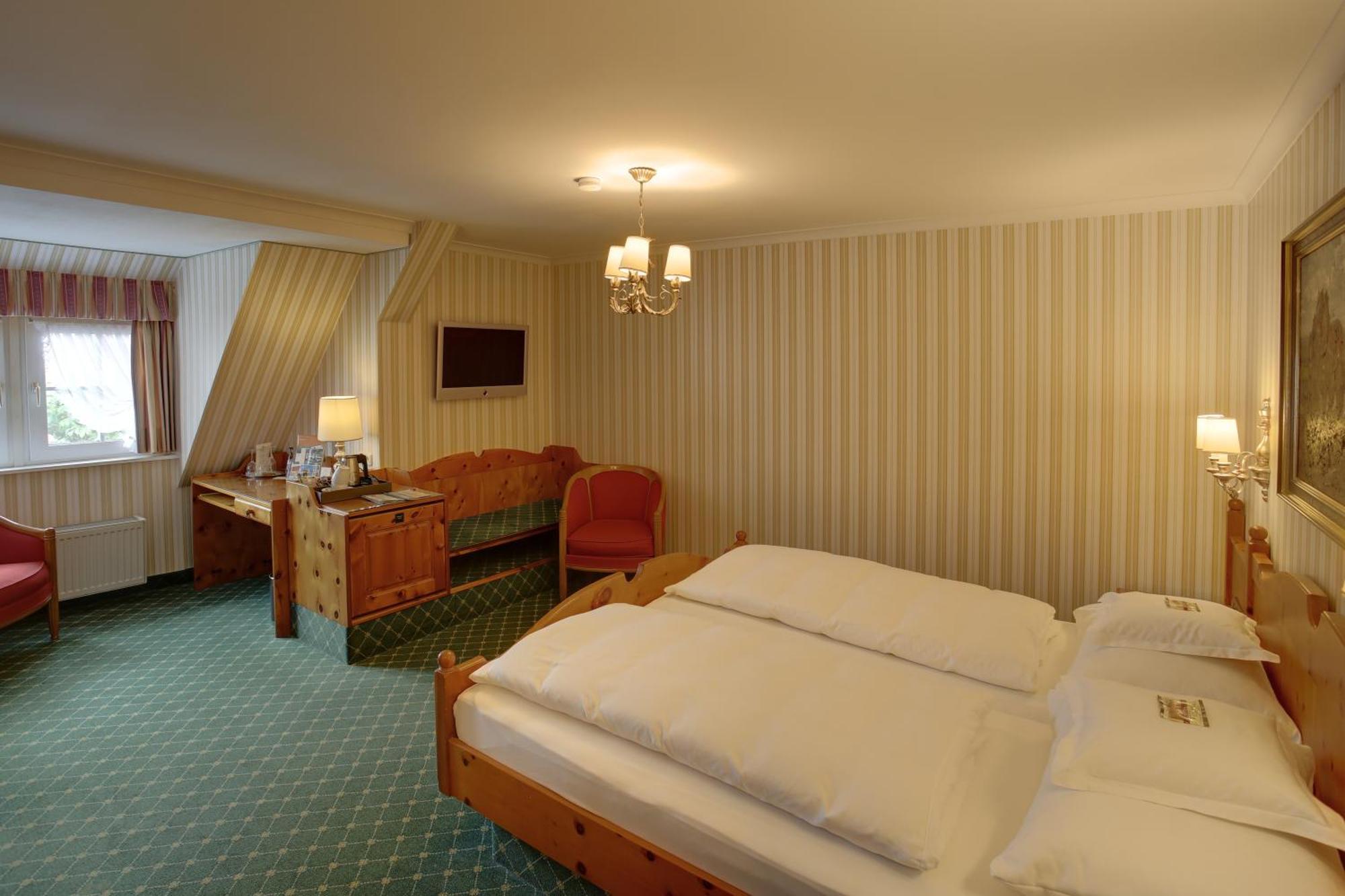 Hotel Brauereigasthof Landwehr-Braeu Reichelshofen ห้อง รูปภาพ