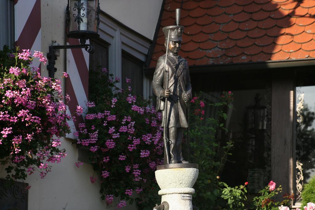 Hotel Brauereigasthof Landwehr-Braeu Reichelshofen ภายนอก รูปภาพ