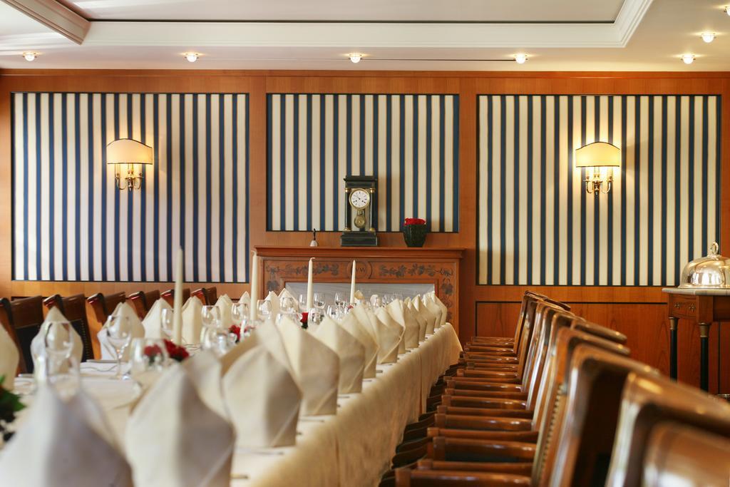 Hotel Brauereigasthof Landwehr-Braeu Reichelshofen ภายนอก รูปภาพ