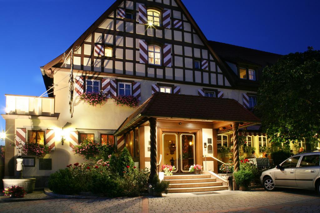 Hotel Brauereigasthof Landwehr-Braeu Reichelshofen ภายนอก รูปภาพ