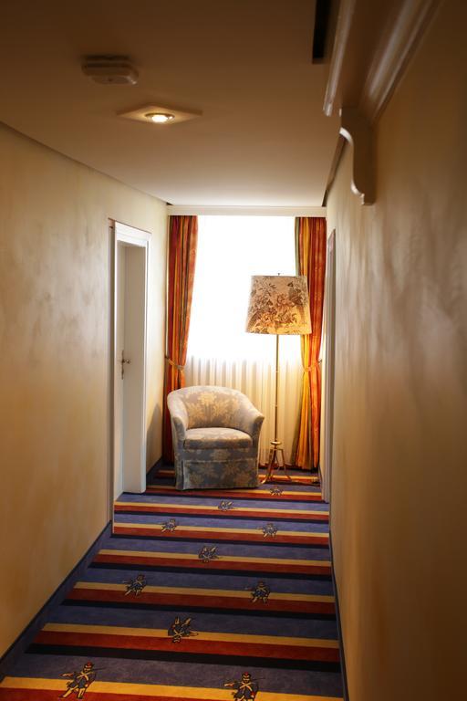 Hotel Brauereigasthof Landwehr-Braeu Reichelshofen ภายนอก รูปภาพ
