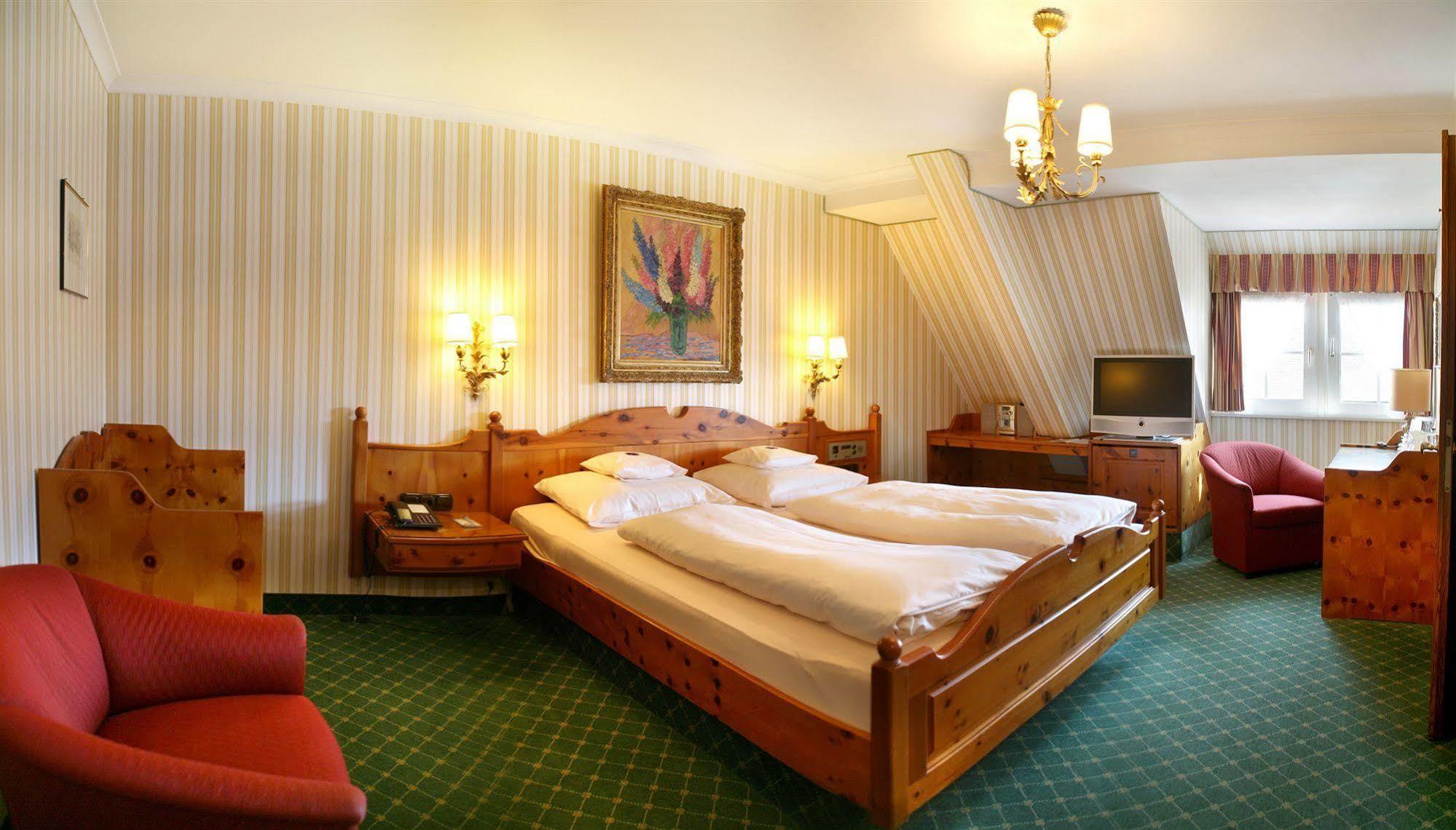 Hotel Brauereigasthof Landwehr-Braeu Reichelshofen ภายนอก รูปภาพ