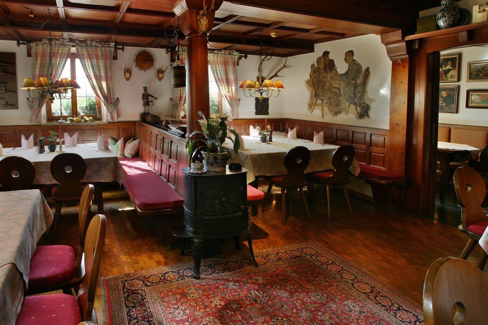 Hotel Brauereigasthof Landwehr-Braeu Reichelshofen ภายนอก รูปภาพ