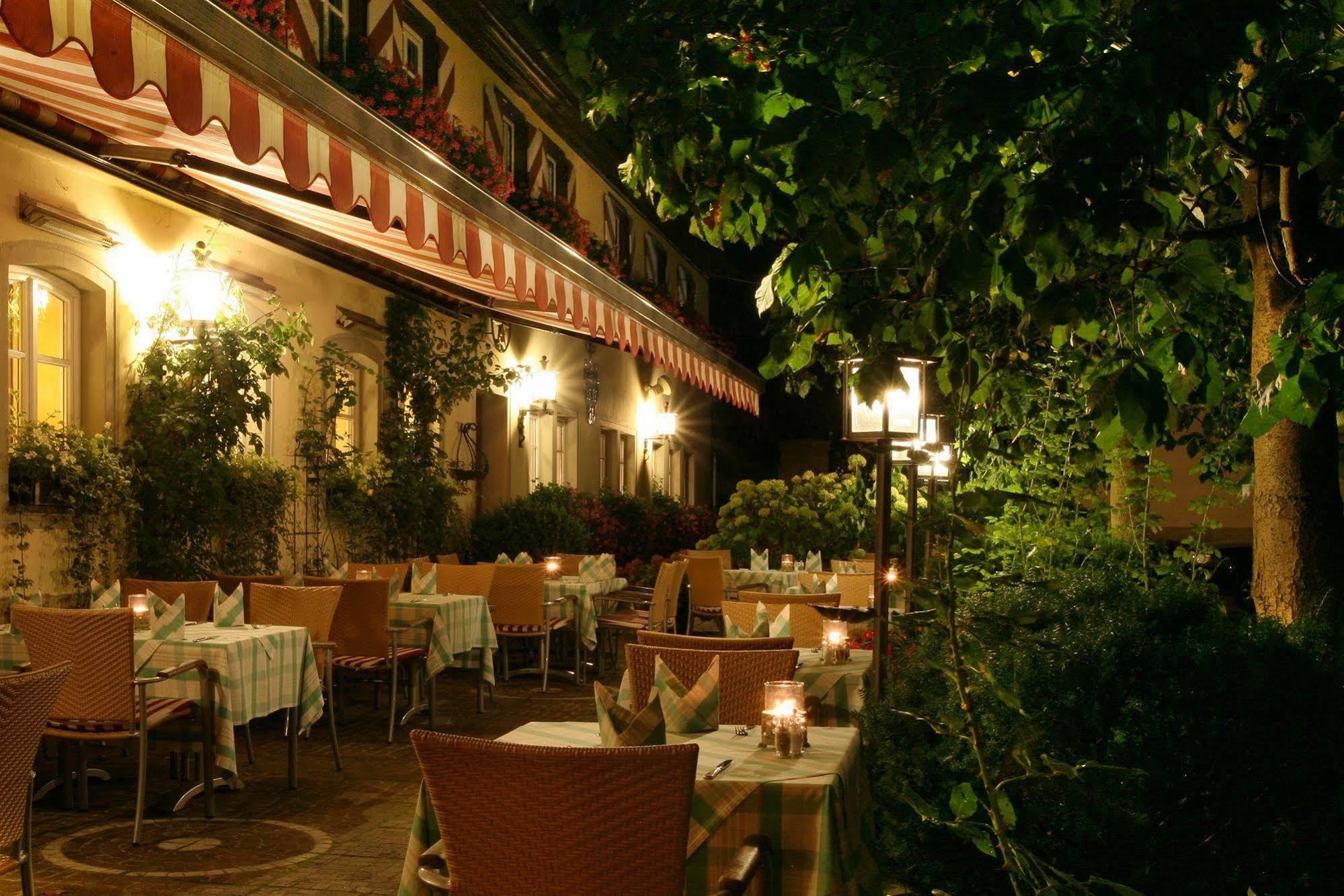 Hotel Brauereigasthof Landwehr-Braeu Reichelshofen ภายนอก รูปภาพ