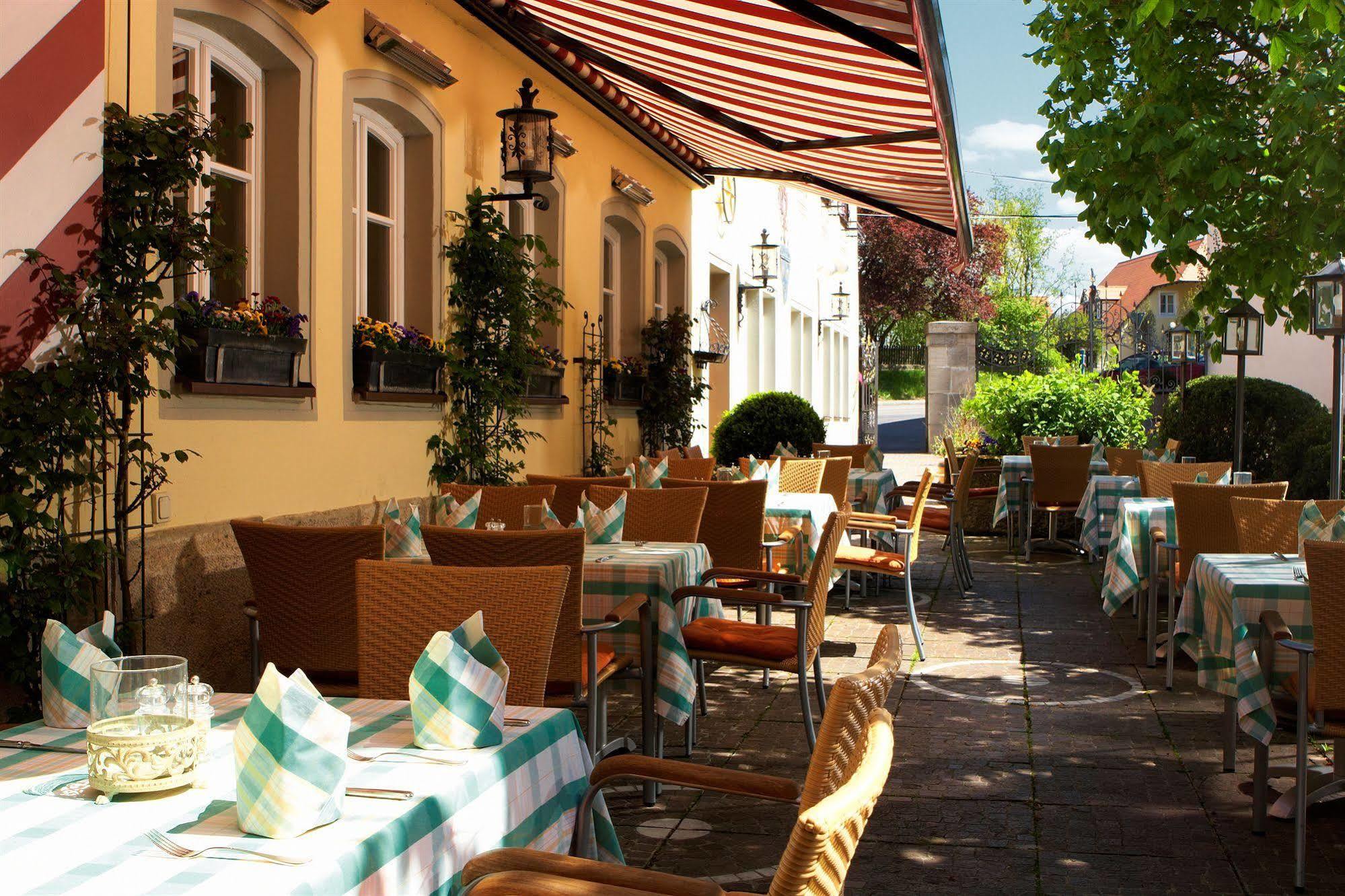 Hotel Brauereigasthof Landwehr-Braeu Reichelshofen ภายนอก รูปภาพ